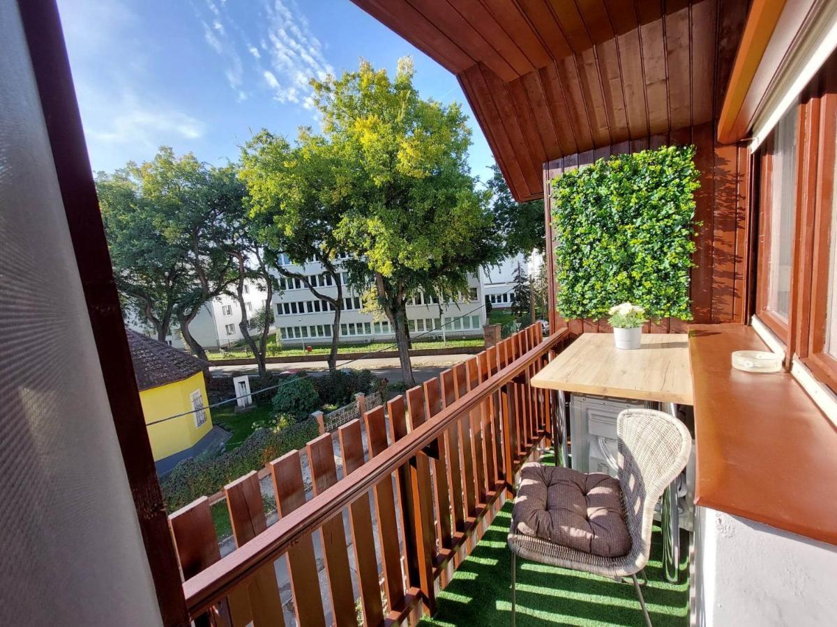 Summer House Apartman เดเบรตเซน ภายนอก รูปภาพ